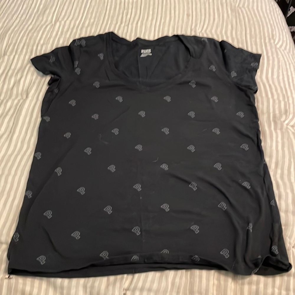 Woman’s Large Black PINK T-Shirt